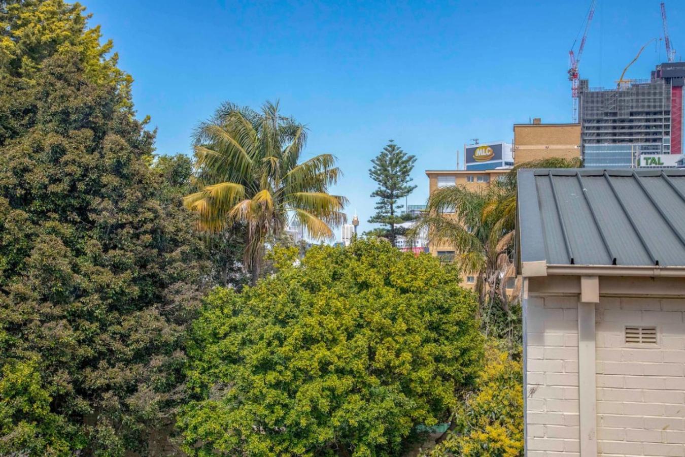 Parkside 1 Bedroom Home, Whisper Quiet *