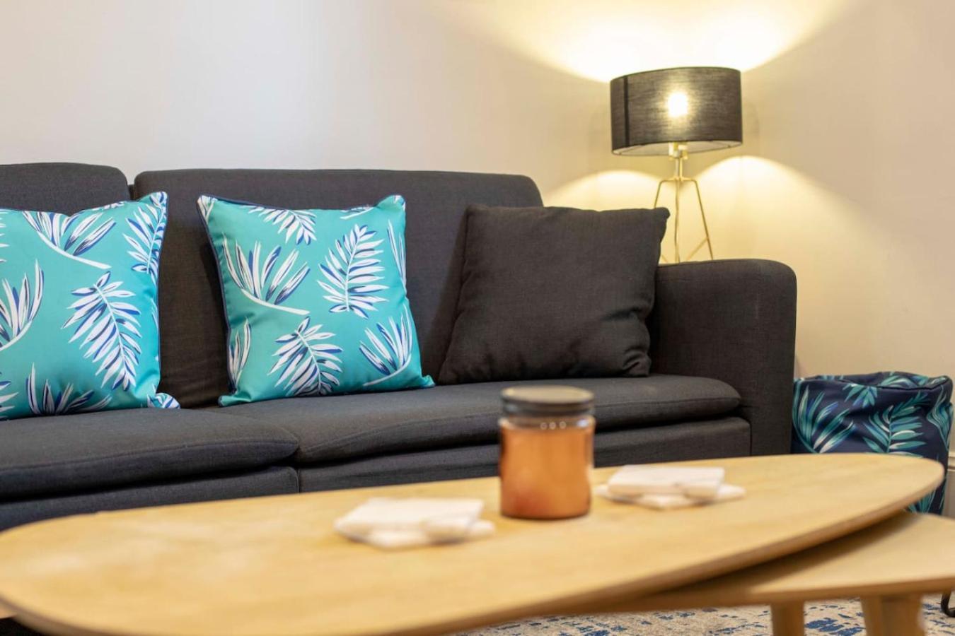 Parkside 1 Bedroom Home, Whisper Quiet * Sydney